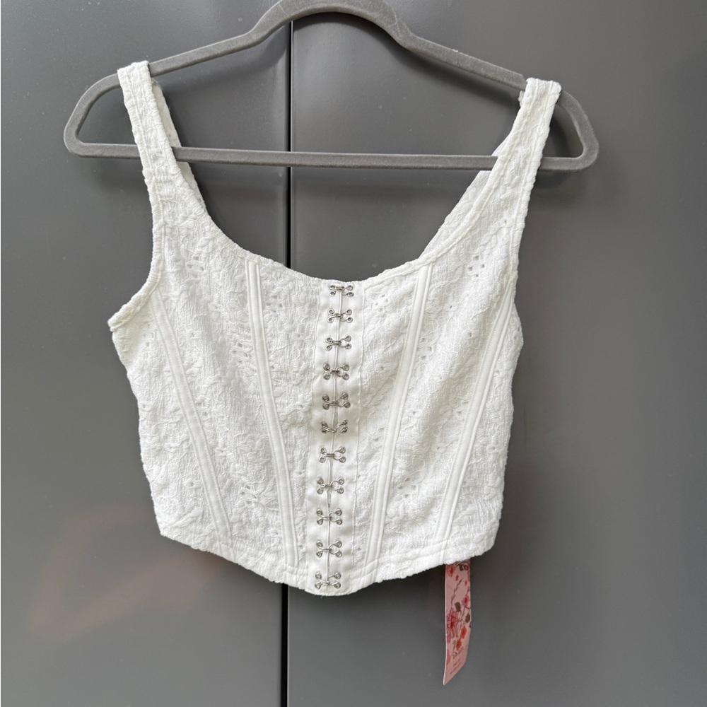 NWT Shein Mod White Lace Corset Top Cropped Size XS